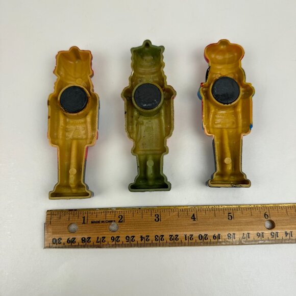 Vtg Set of 3 Nutcracker Memo Magnets 3D Plastic Christmas Holiday Decor 4.25in - Picture 8 of 11